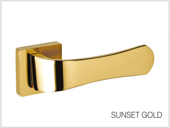 Viny by Decor Brass Pull Rose