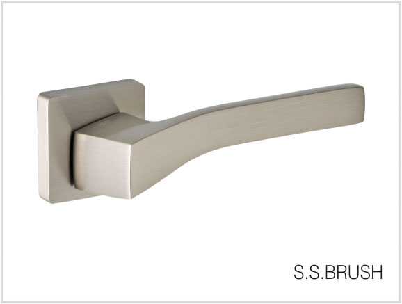 Scarlet by Decor Brass Pull Rose