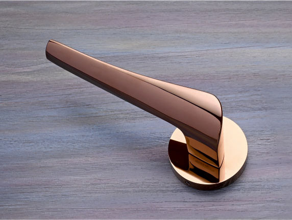 Brandy by Decor Brass Pull