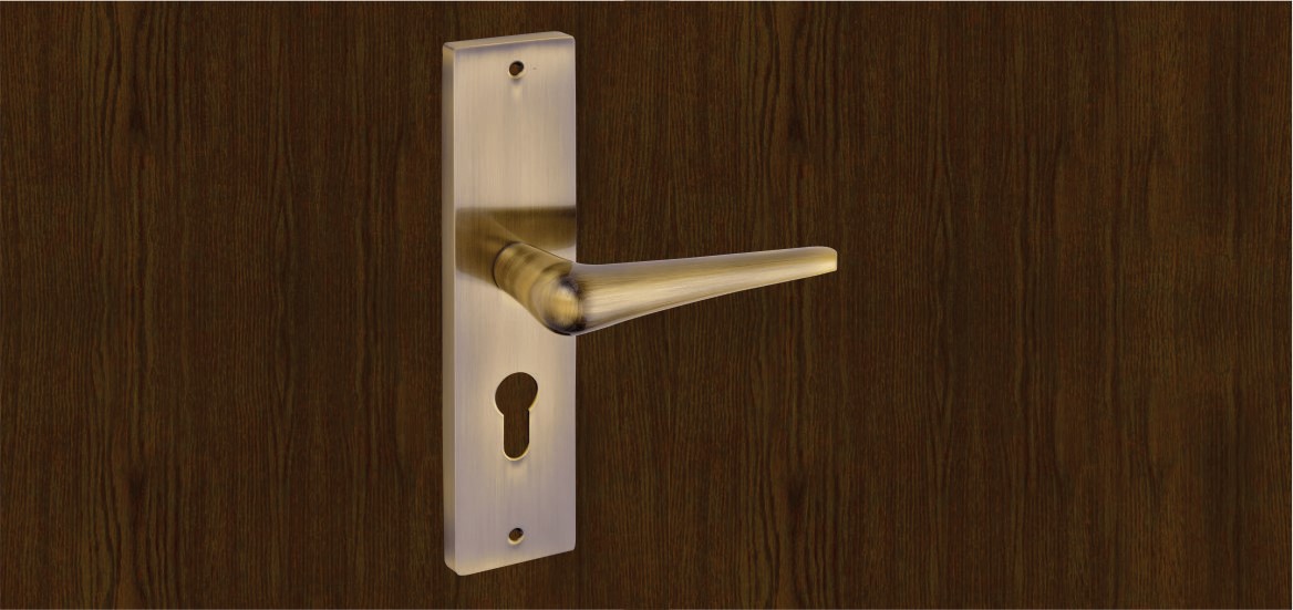 Meow by Decor Brass Pull Plate